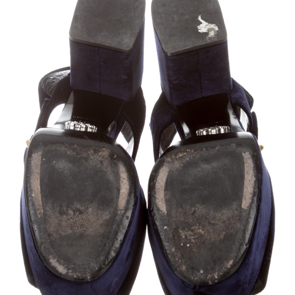 Prada velvet platform sandals - Picture 5 of 5
